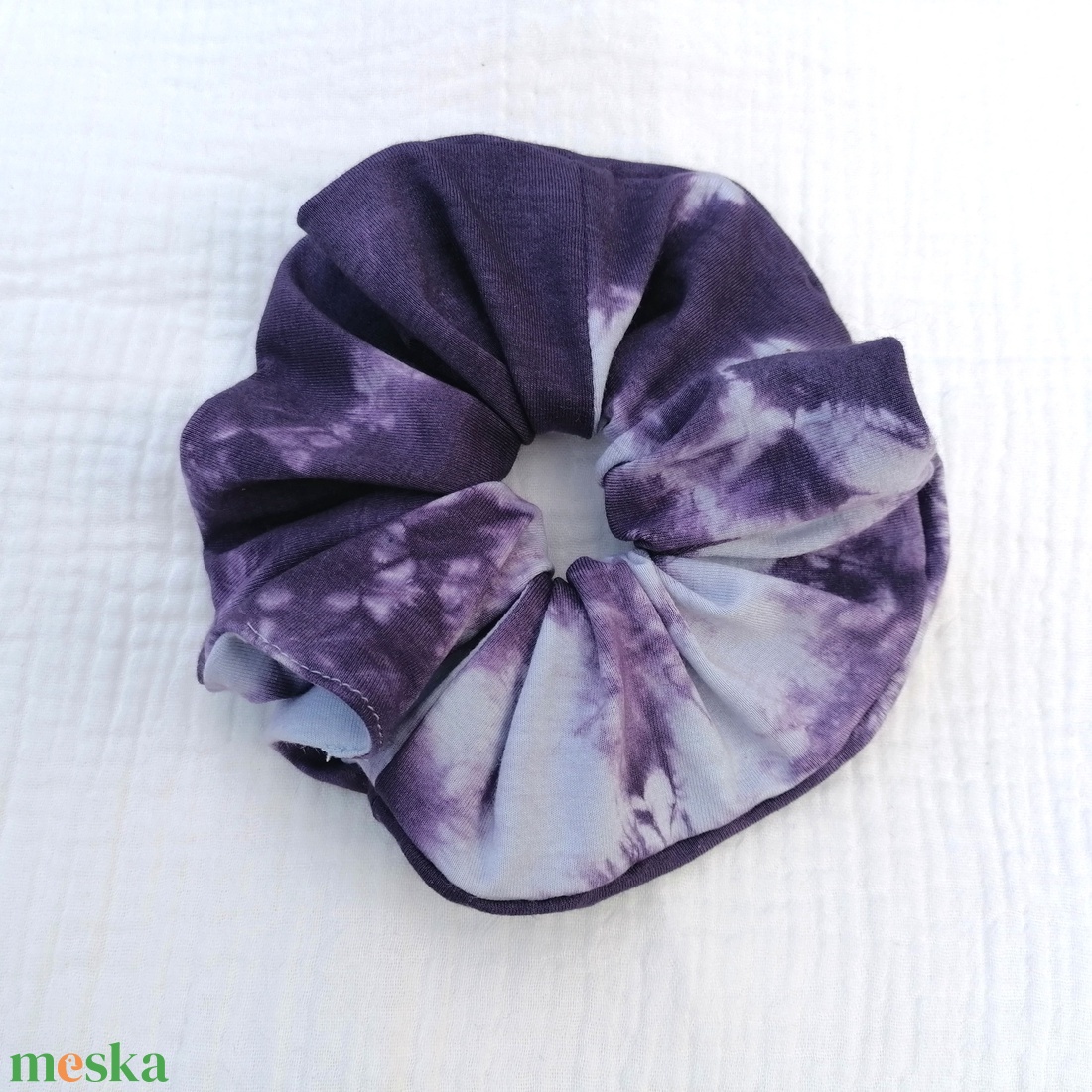 Batikolt scrunchie - textil hajgumi - ruha & divat - hajdísz & hajcsat - hajgumi - Meska.hu Batikolt scrunchie - textil hajgumi - ruha & divat - hajdísz & hajcsat - hajgumi - Meska.hu