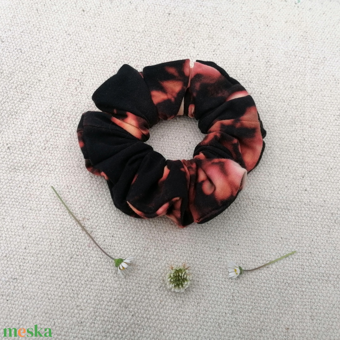 Batikolt scrunchie - textil hajgumi - ruha & divat - hajdísz & hajcsat - hajgumi - Meska.hu Batikolt scrunchie - textil hajgumi - ruha & divat - hajdísz & hajcsat - hajgumi - Meska.hu