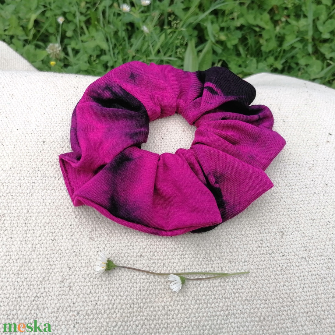 Batikolt scrunchie - textil hajgumi - ruha & divat - hajdísz & hajcsat - hajgumi - Meska.hu Batikolt scrunchie - textil hajgumi - ruha & divat - hajdísz & hajcsat - hajgumi - Meska.hu
