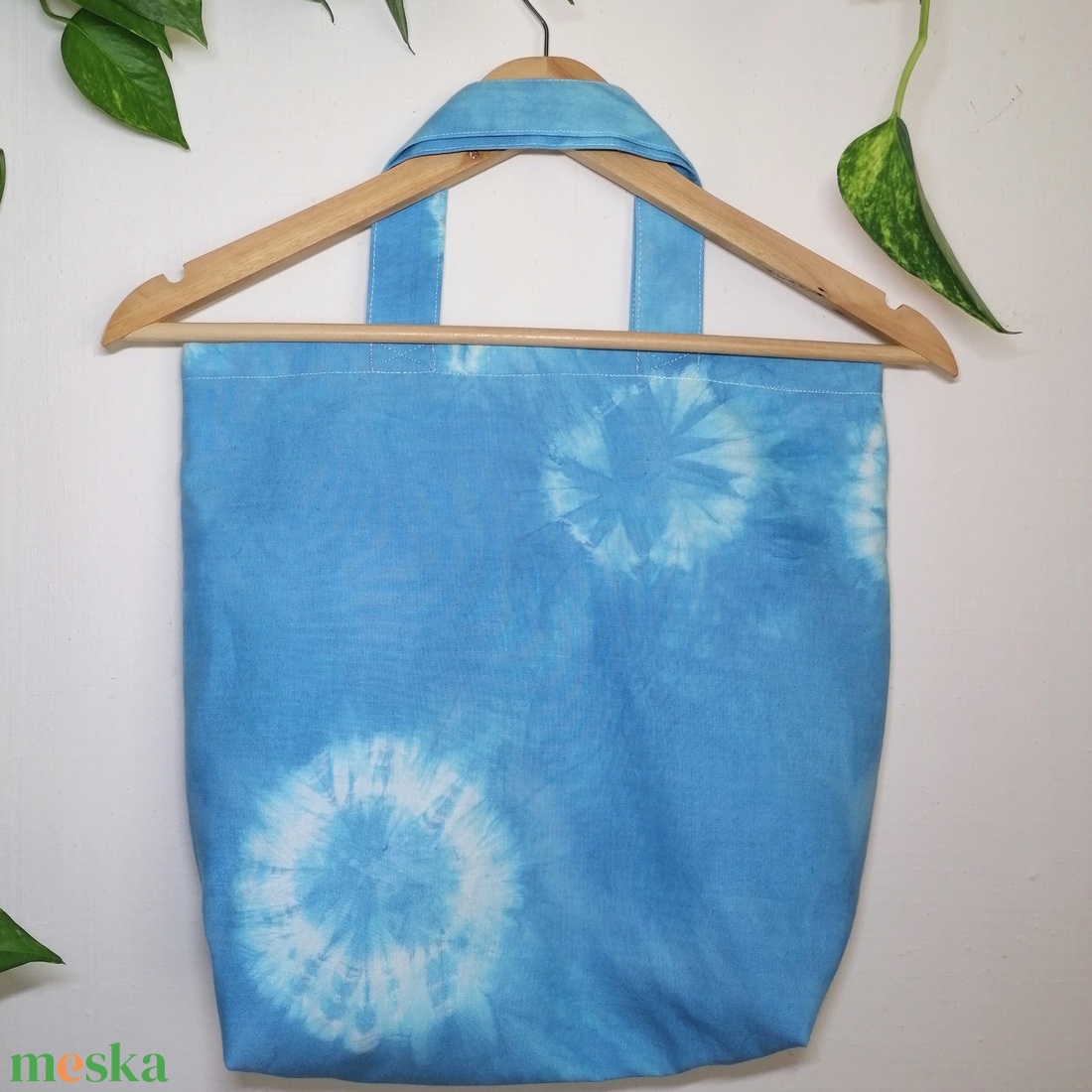 Türkizkék színű batikolt textil kézitáska - táska & tok - bevásárlás & shopper táska - shopper, textiltáska, szatyor - Meska.hu Türkizkék színű batikolt textil kézitáska - táska & tok - bevásárlás & shopper táska - shopper, textiltáska, szatyor - Meska.hu