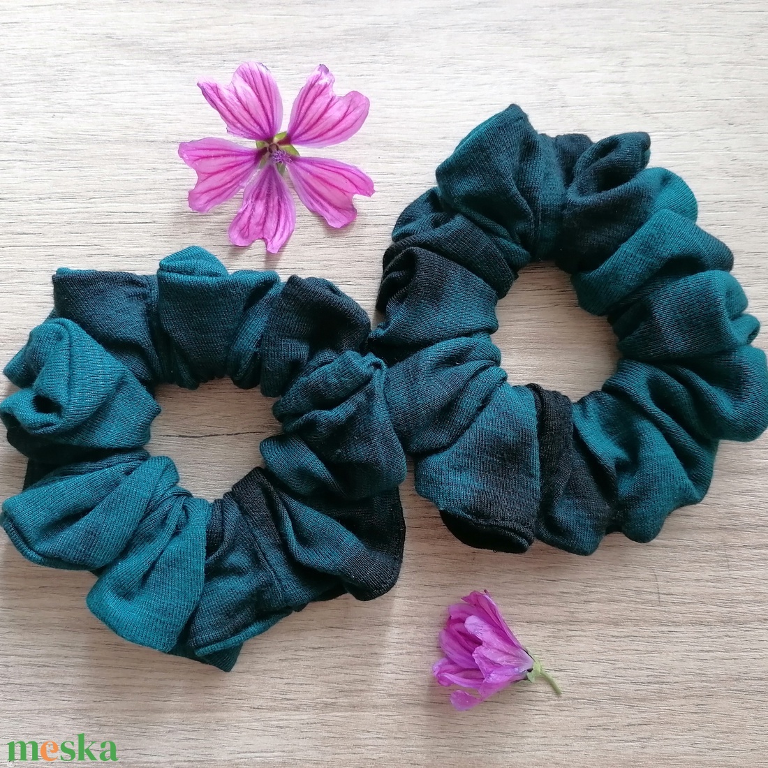 Batikolt scrunchie - textil hajgumi - ruha & divat - hajdísz & hajcsat - hajgumi - Meska.hu
