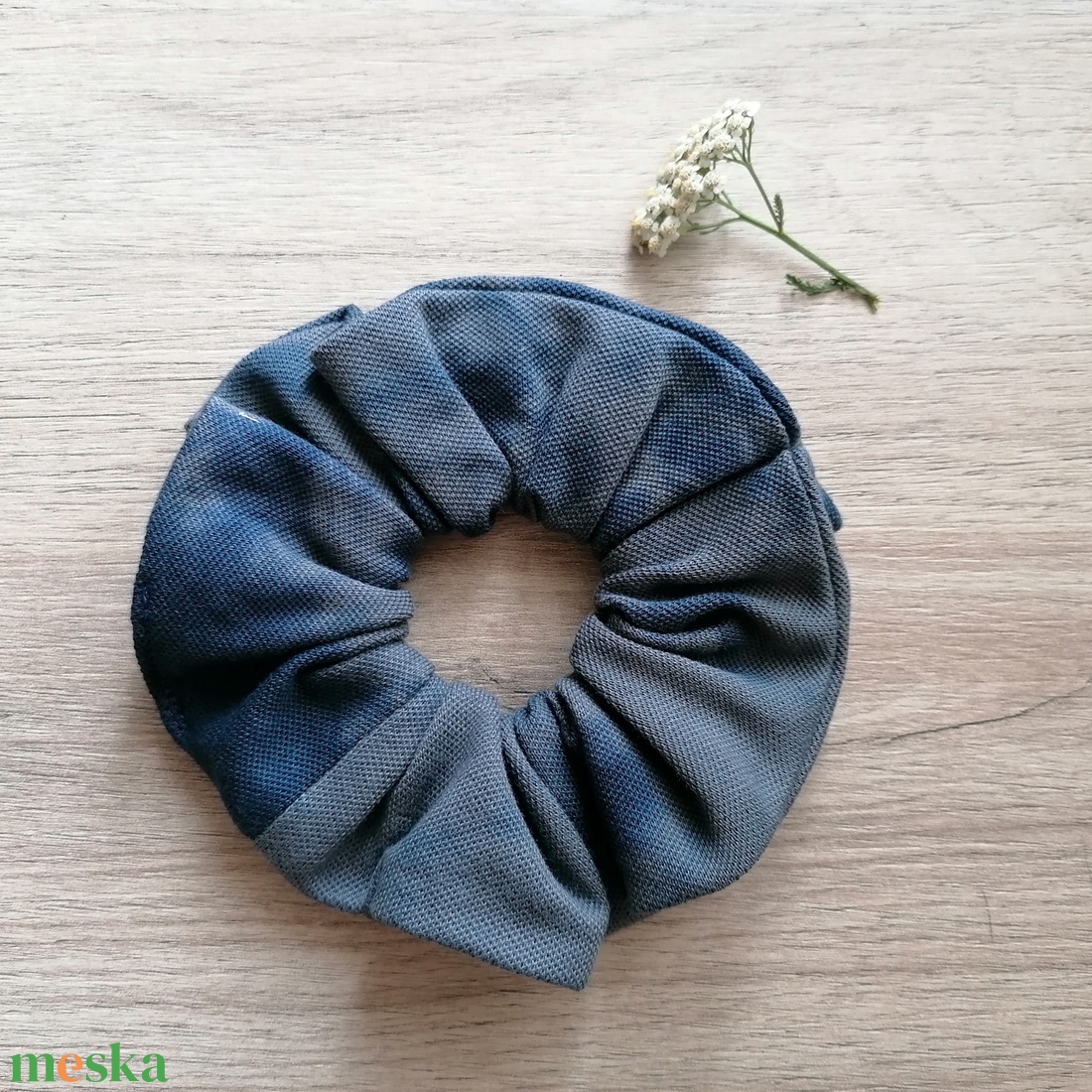 Batikolt scrunchie - textil hajgumi - ruha & divat - hajdísz & hajcsat - hajgumi - Meska.hu Batikolt scrunchie - textil hajgumi - ruha & divat - hajdísz & hajcsat - hajgumi - Meska.hu