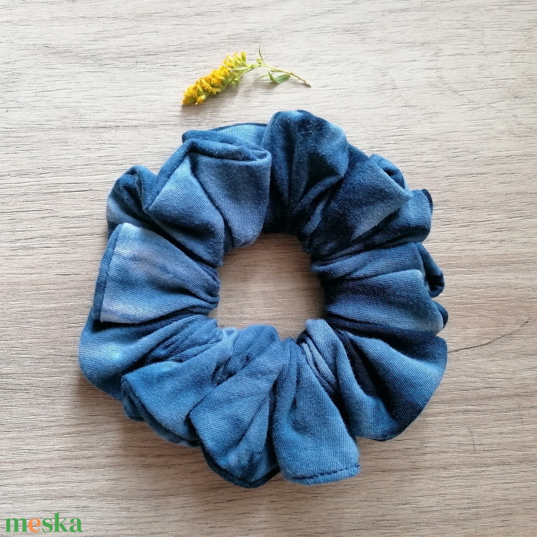 Batikolt scrunchie - textil hajgumi - ruha & divat - hajdísz & hajcsat - hajgumi - Meska.hu Batikolt scrunchie - textil hajgumi - ruha & divat - hajdísz & hajcsat - hajgumi - Meska.hu