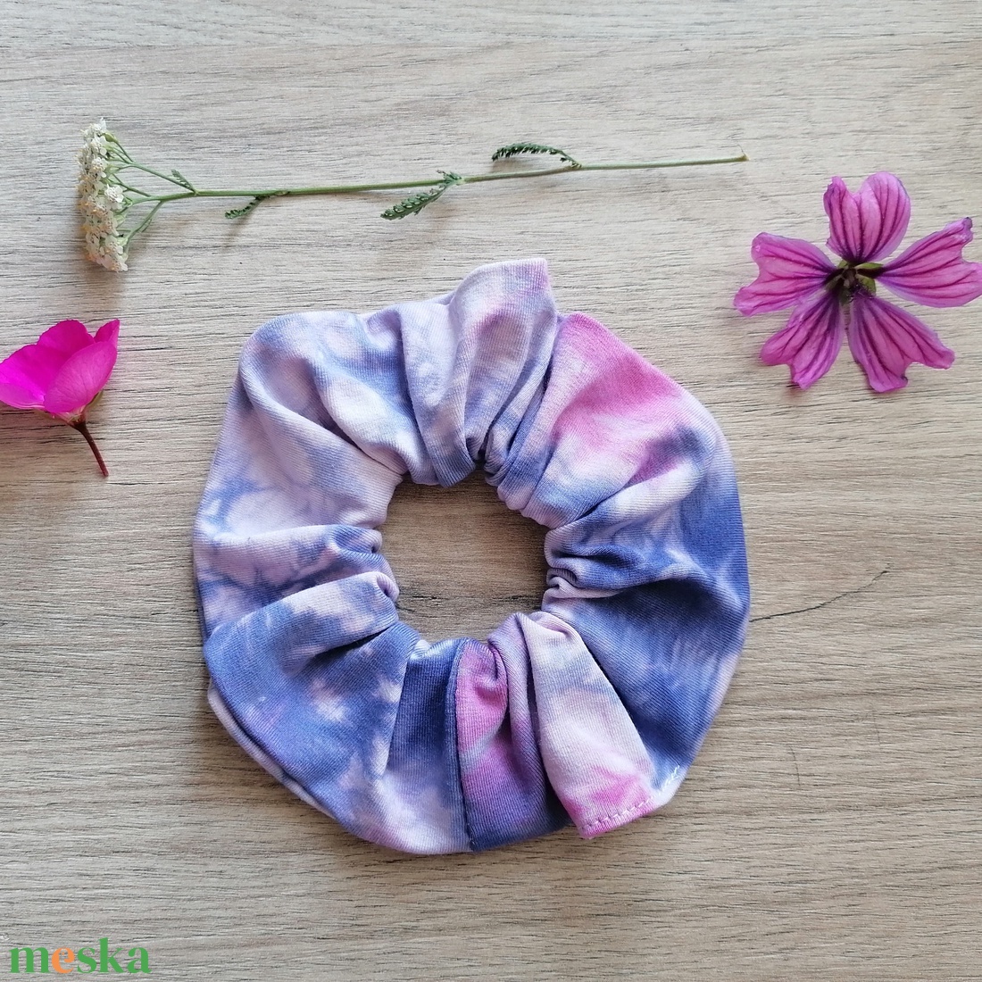 Batikolt scrunchie - textil hajgumi - ruha & divat - hajdísz & hajcsat - hajgumi - Meska.hu Batikolt scrunchie - textil hajgumi - ruha & divat - hajdísz & hajcsat - hajgumi - Meska.hu