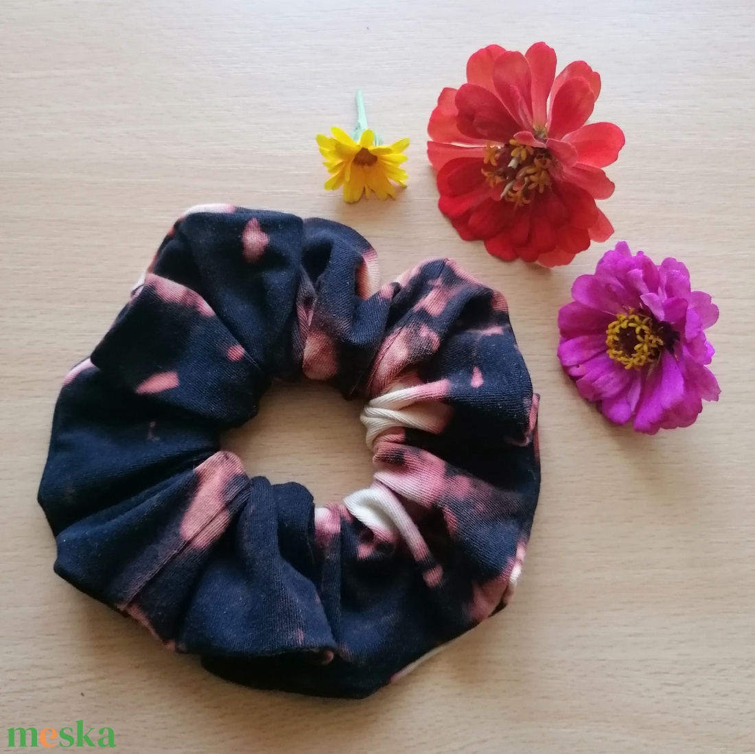 Batikolt scrunchie - textil hajgumi - ruha & divat - hajdísz & hajcsat - hajgumi - Meska.hu
