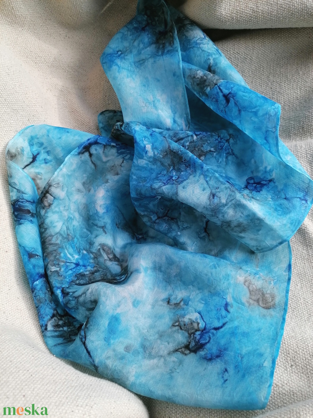 Türkizkék hernyóselyem sál - ruha & divat - sál, sapka, kendő - sál - Meska.hu