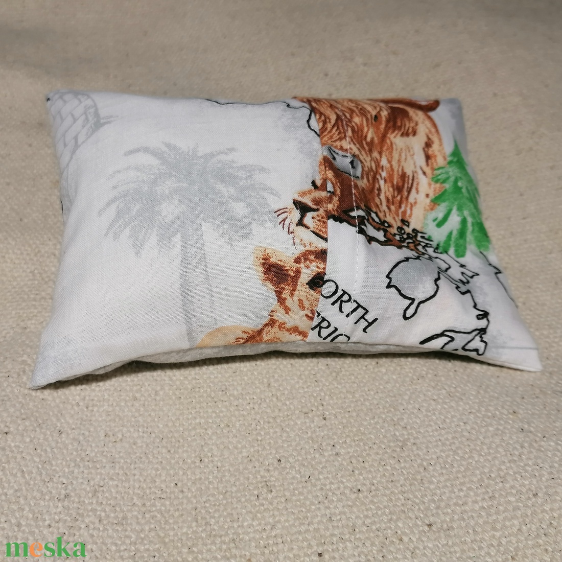 Fóka mintás meggymag párna - szépségápolás - egészségmegőrzési kellékek - meggymagpárna - Meska.hu