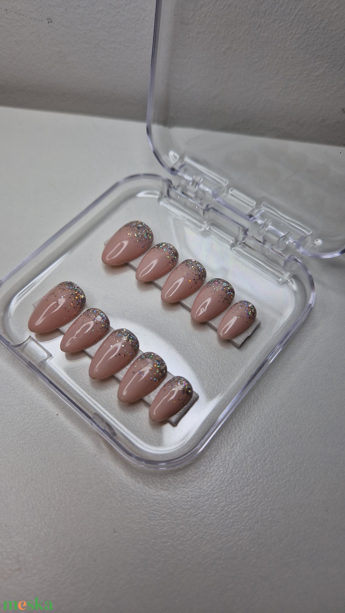 Kézzel készített, egyedi press-on körömök (csillogós ombre) - szépségápolás - testápolás - kéz- és lábápolás - Meska.hu