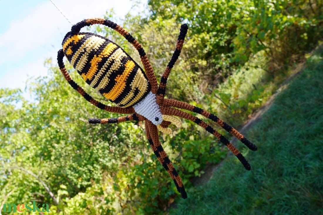 Horgolt darázspók (Argiope bruennichi) - játék & sport - plüssállat & játékfigura - más figura - Meska.hu