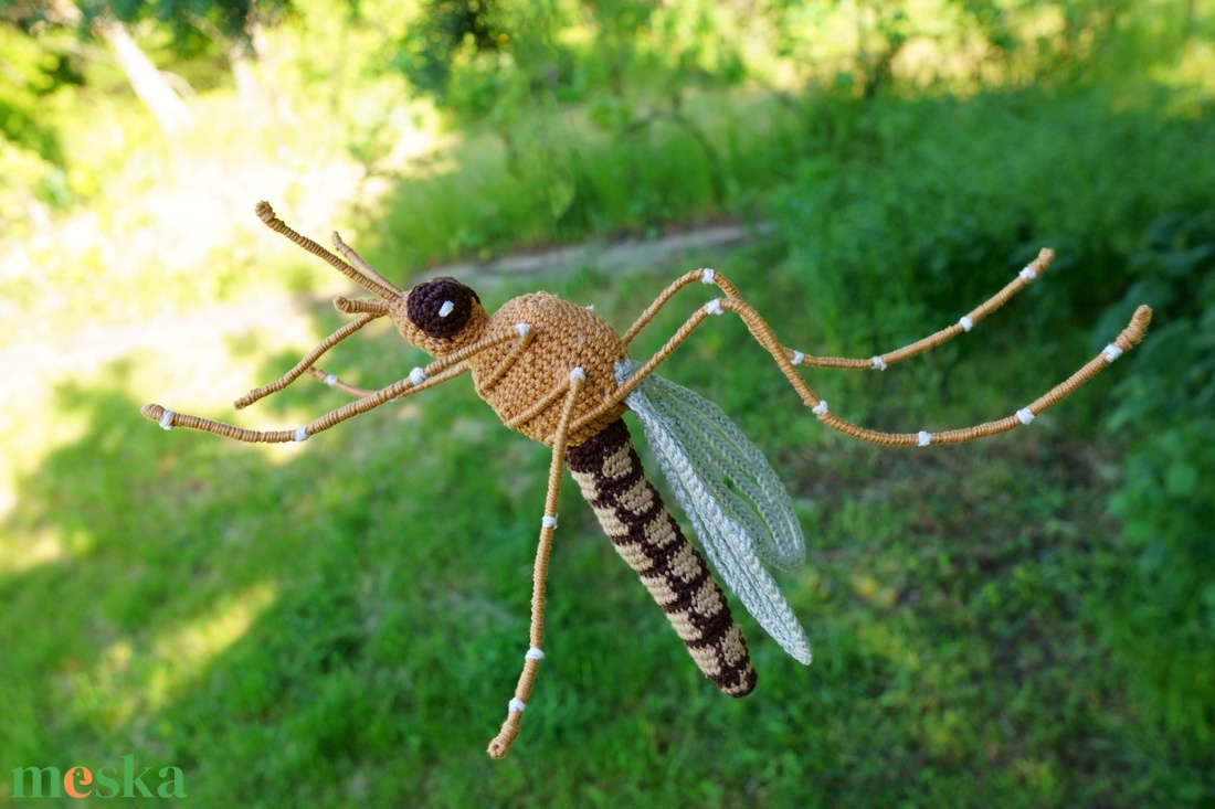 Horgolt gyötrőszúnyog (Aedes vexans) - játék & sport - plüssállat & játékfigura - más figura - Meska.hu