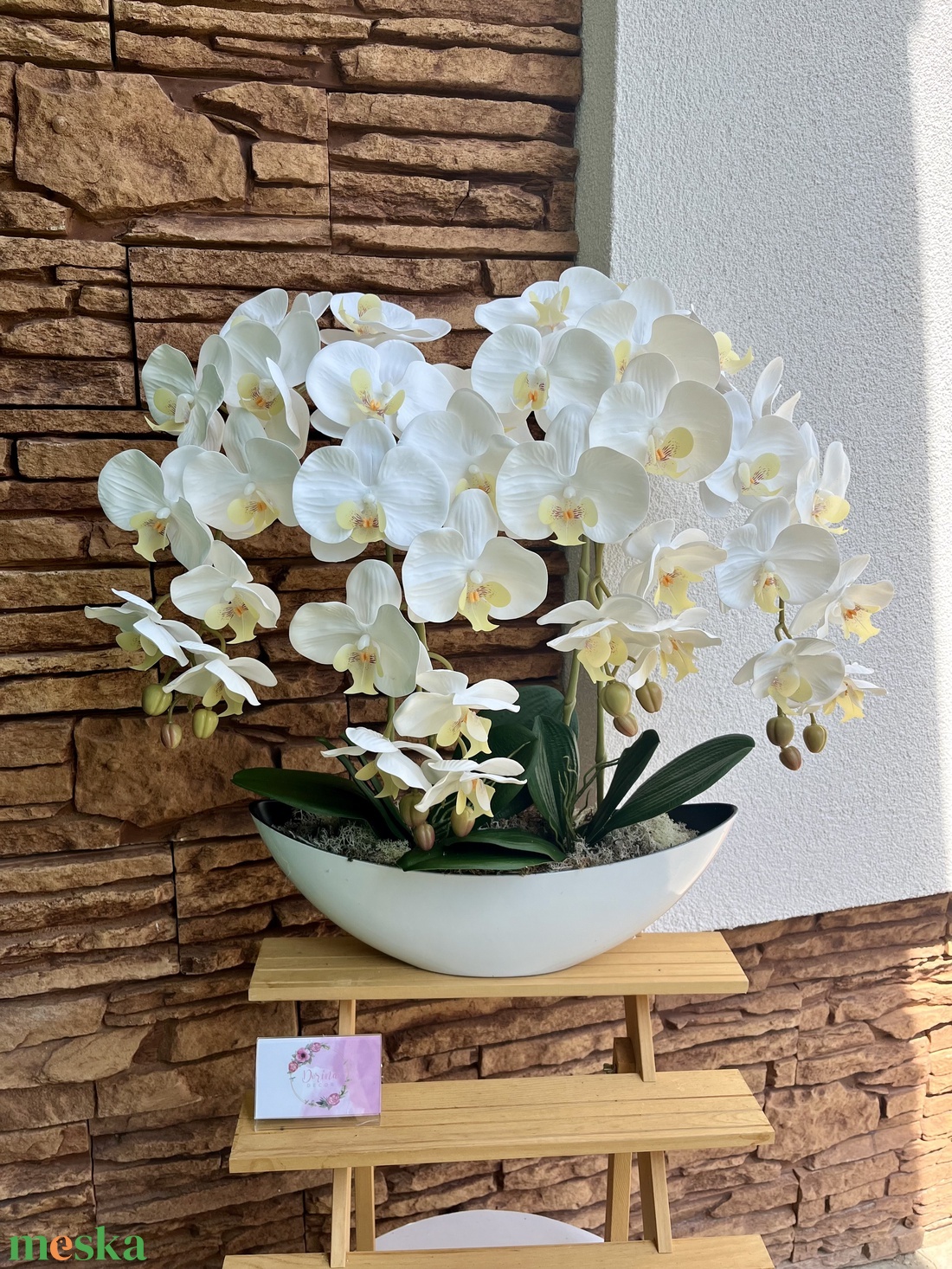 XXL Real touch orchidea műanyag  csónak kaspóba-fehér krém bibével - otthon & életmód - dekoráció - virágdísz és tartó - csokor & virágdísz - Meska.hu