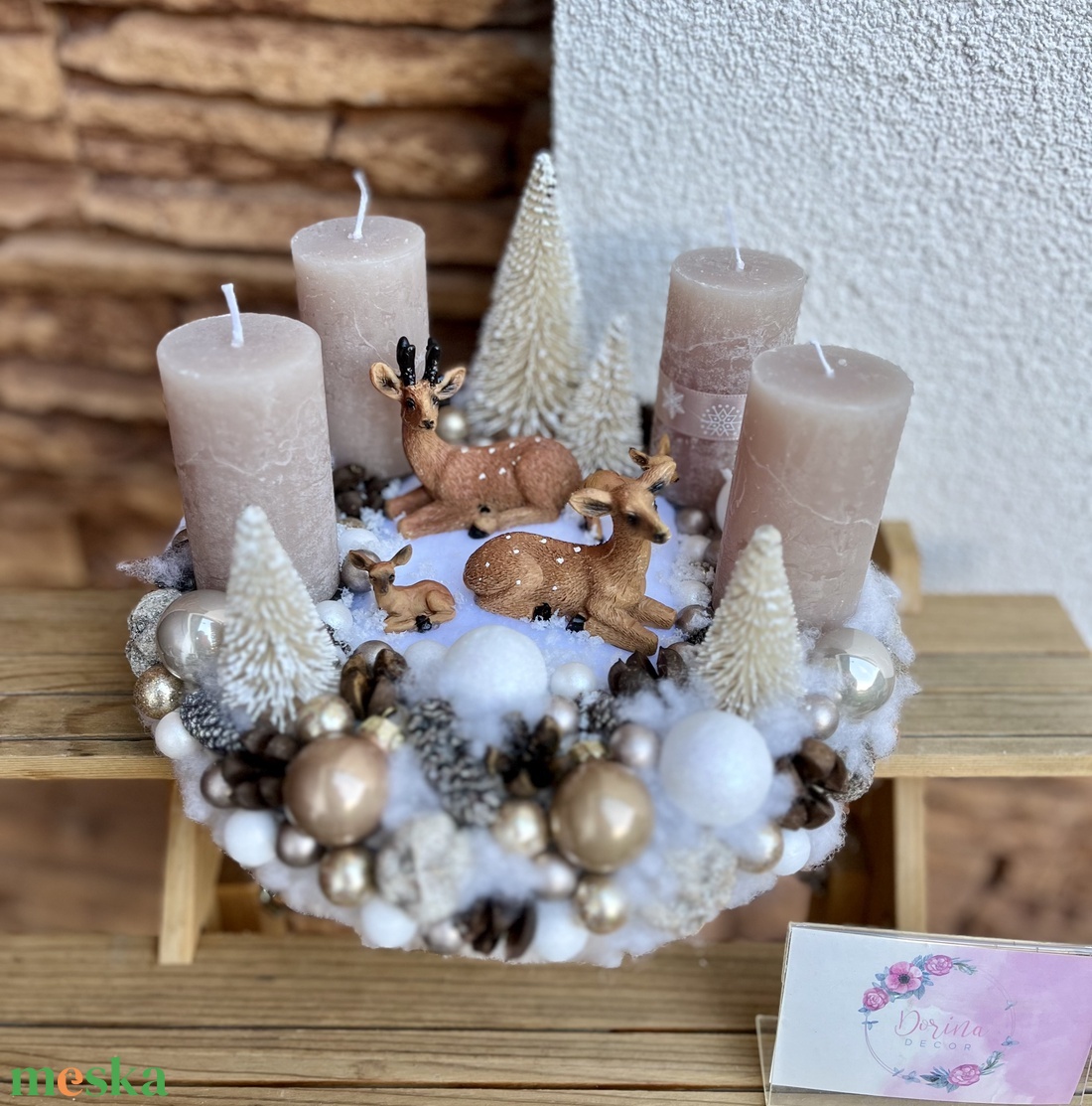 Adventi asztaldísz szőrmés alapra-őzike család - karácsony - adventi díszek - adventi asztaldísz - Meska.hu