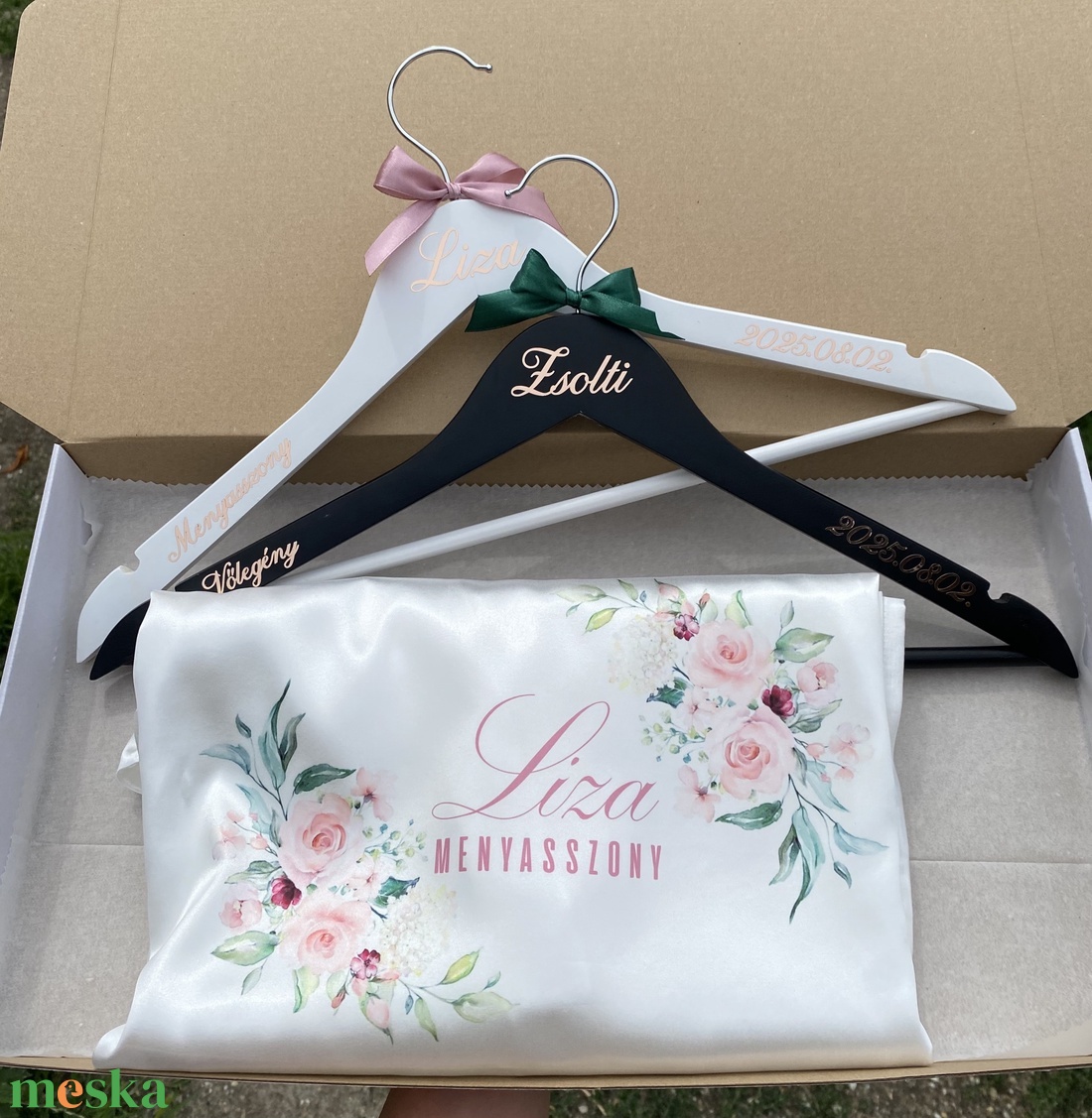 Esküvői köntös vállfákkal - esküvő - kiegészítők - esküvői köntös - Meska.hu