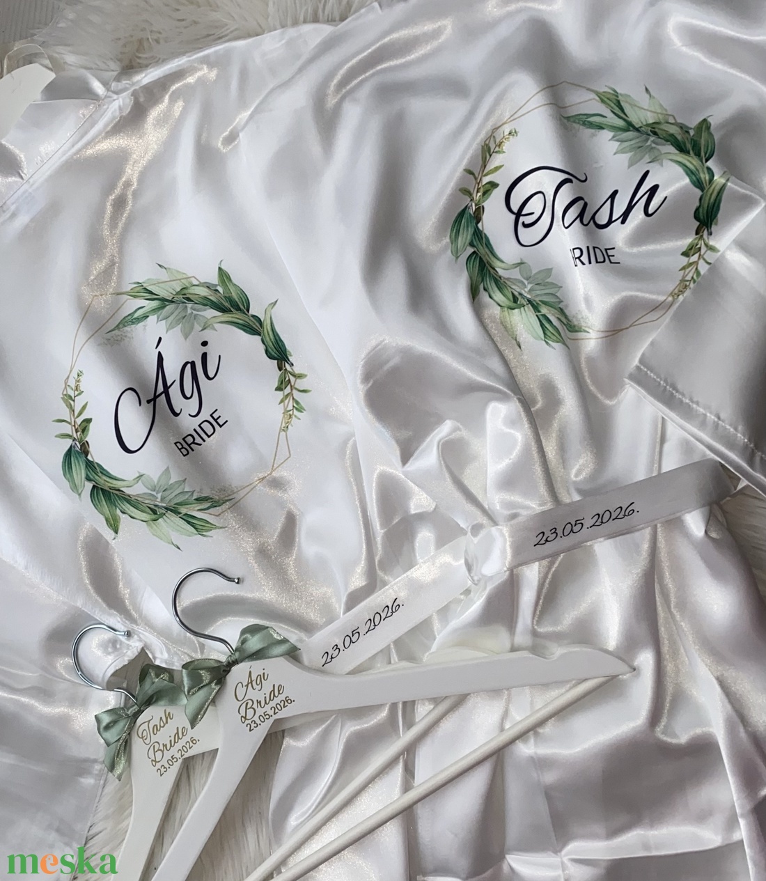 Esküvői köntös vállfákkal - esküvő - kiegészítők - esküvői köntös - Meska.hu