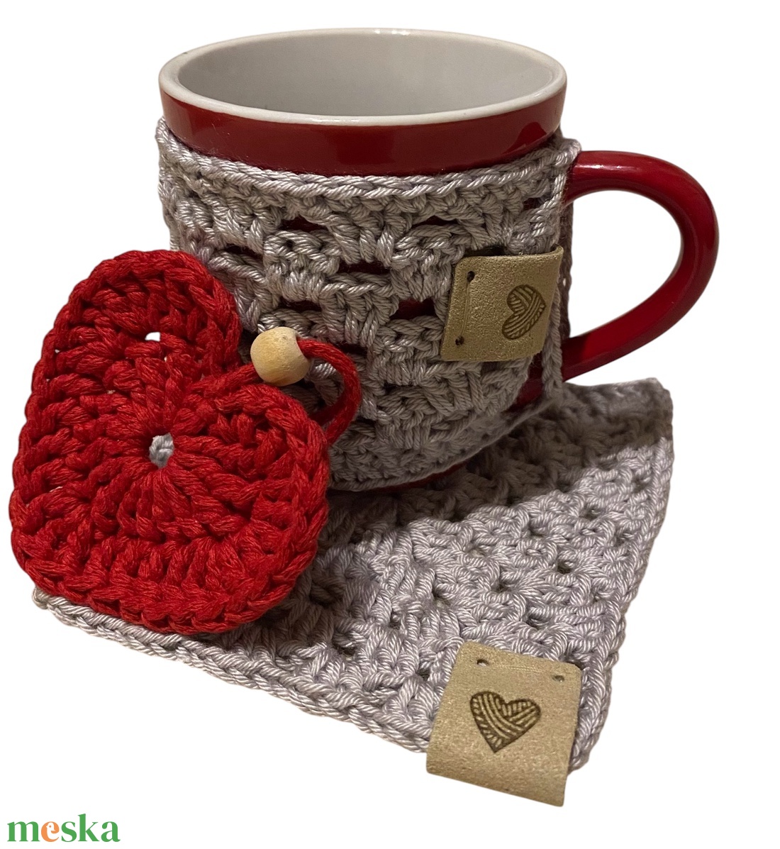 Horgolt bögremelegítő bögrével, horgolt alátét, horgokt szív - otthon & életmód - konyhafelszerelés, tálalás - tálalás - bögre & csésze - Meska.hu
