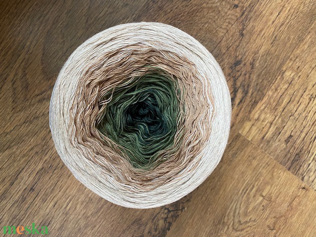 Horgolt kendők különböző színkombinációkban - ruha & divat - női ruha - poncsó - Meska.hu