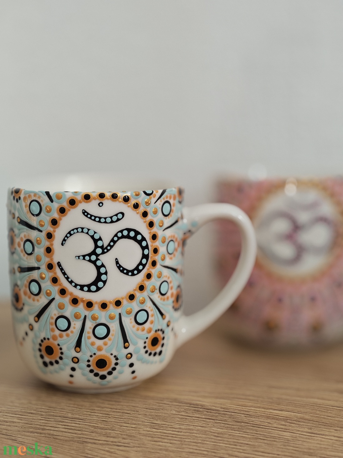 � Kézzel festett Om bögre � arany-fekete-kék mandala mintával (280 ml) - otthon & életmód - konyhafelszerelés, tálalás - tálalás - bögre & csésze - Meska.hu