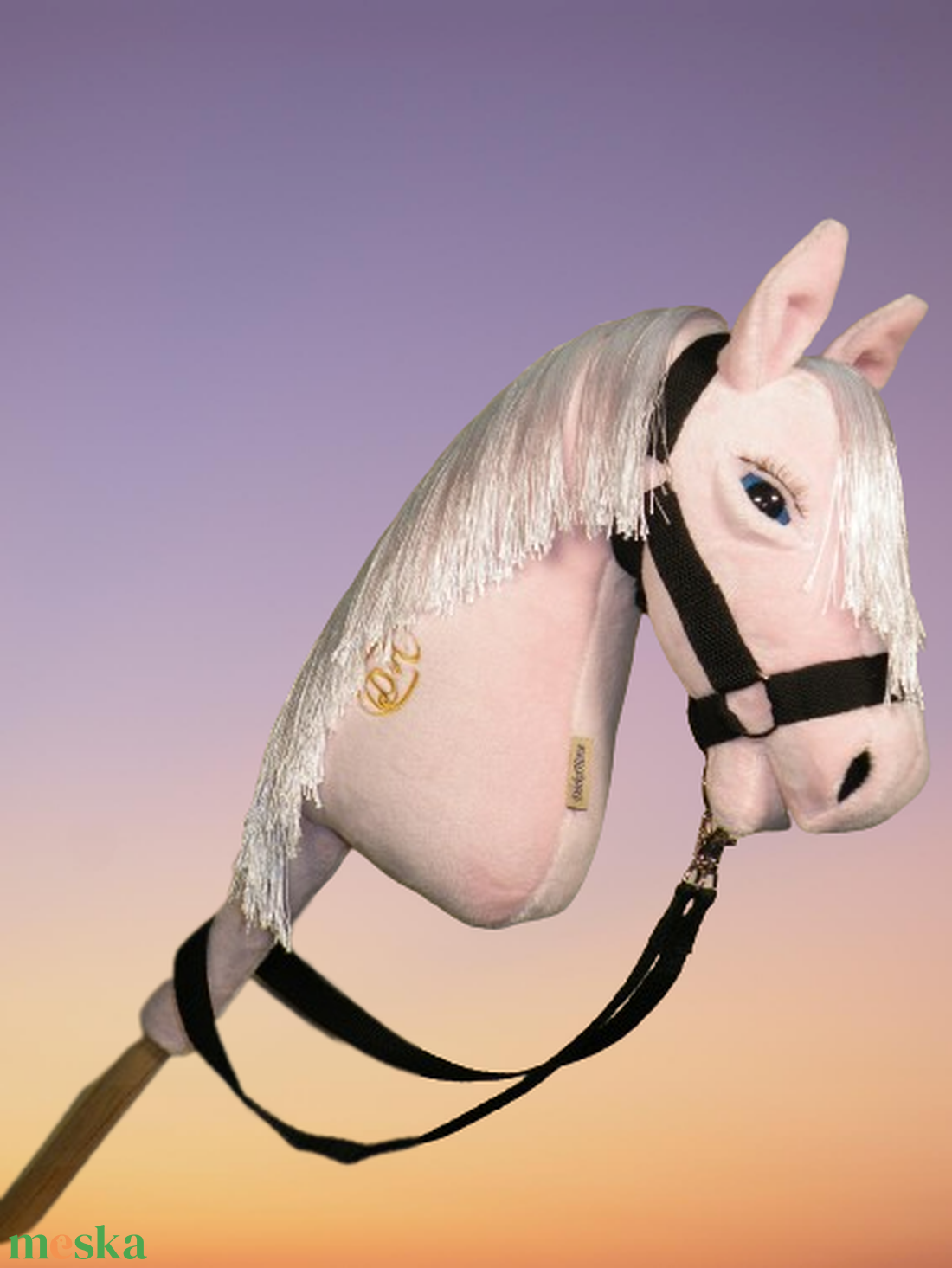 DorkaHorse seprűnyél ló (Mini), kötőfékkel és szárral - játék & sport - plüssállat & játékfigura - ló - Meska.hu DorkaHorse seprűnyél ló (Mini), kötőfékkel és szárral - játék & sport - plüssállat & játékfigura - ló - Meska.hu