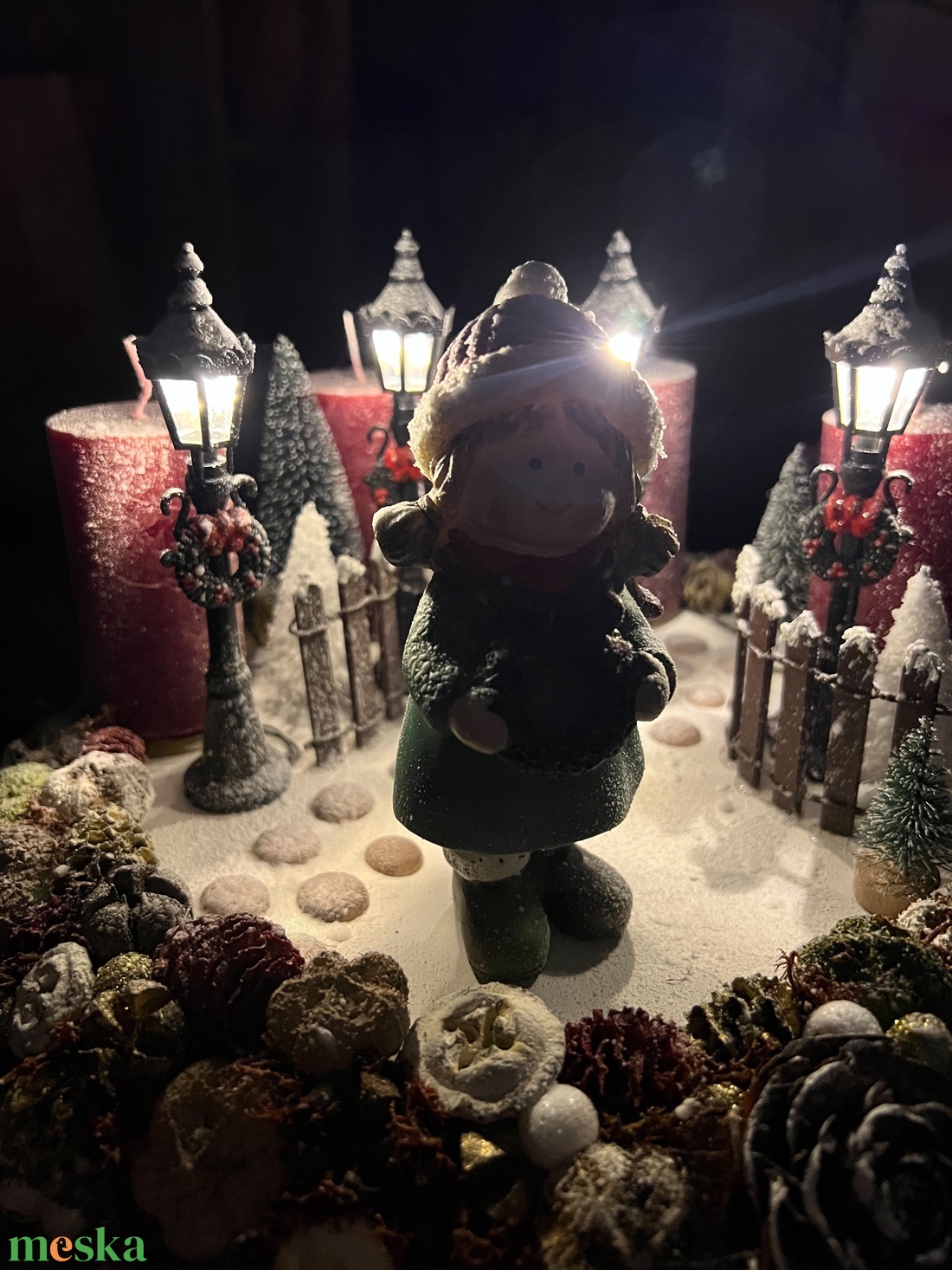 Adventi koszorú LED világítással (Kislány a parkban) - karácsony - adventi díszek - adventi koszorú - Meska.hu Adventi koszorú LED világítással (Kislány a parkban) - karácsony - adventi díszek - adventi koszorú - Meska.hu