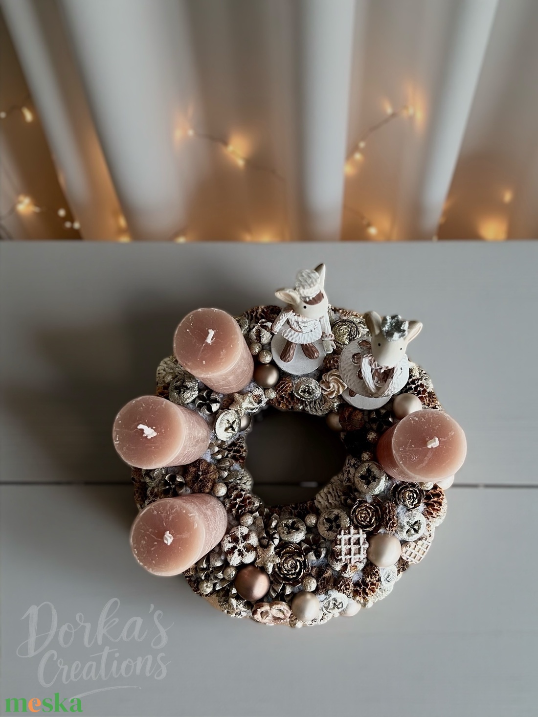 Visszafogott, natúr színvilágú, gazdagon díszített adventi koszorú egér párossal - karácsony - adventi díszek - adventi gyertyadíszek és koszorúdíszek - Meska.hu