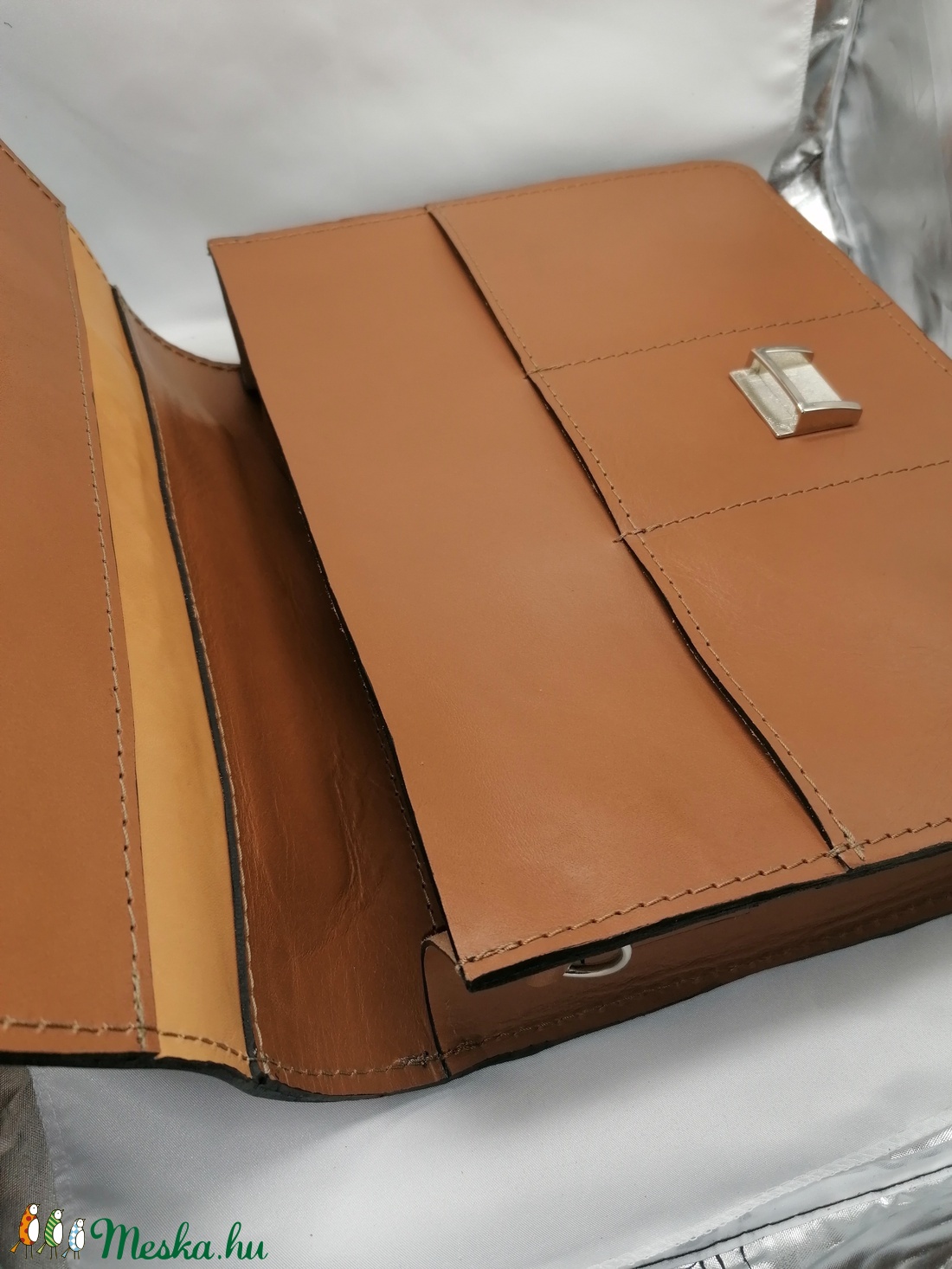 Bézs marhabőr aktatáska - táska & tok - kézitáska & válltáska - vállon átvethető táska - Meska.hu