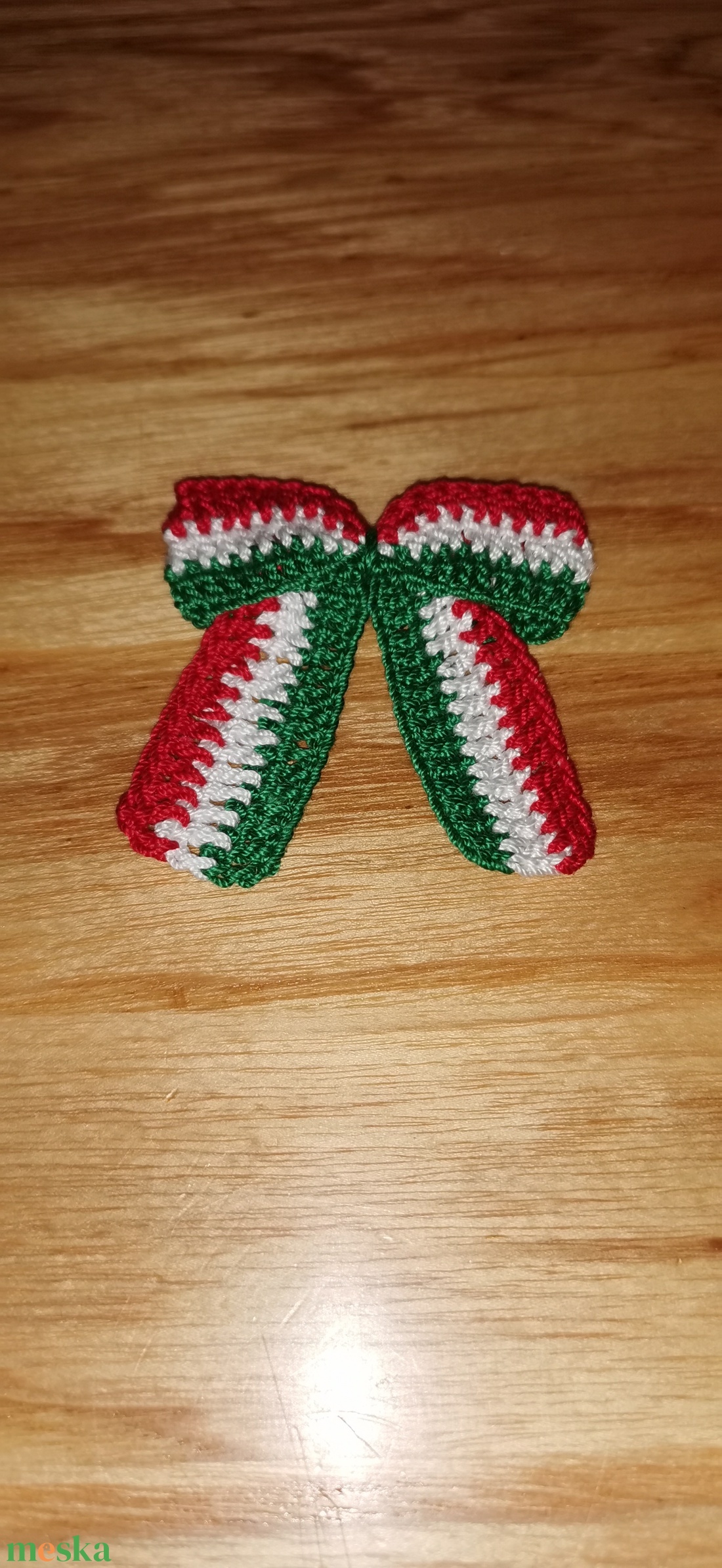 Horgolt kokárda - ékszer - kitűző és bross - kitűző - Meska.hu Horgolt kokárda - ékszer - kitűző és bross - kitűző - Meska.hu