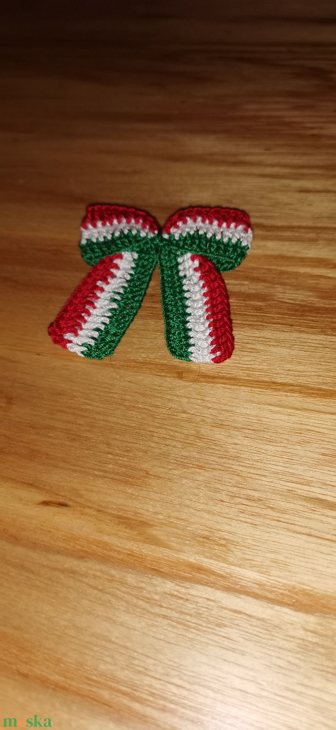 Horgolt kokárda - ékszer - kitűző és bross - kitűző - Meska.hu Horgolt kokárda - ékszer - kitűző és bross - kitűző - Meska.hu