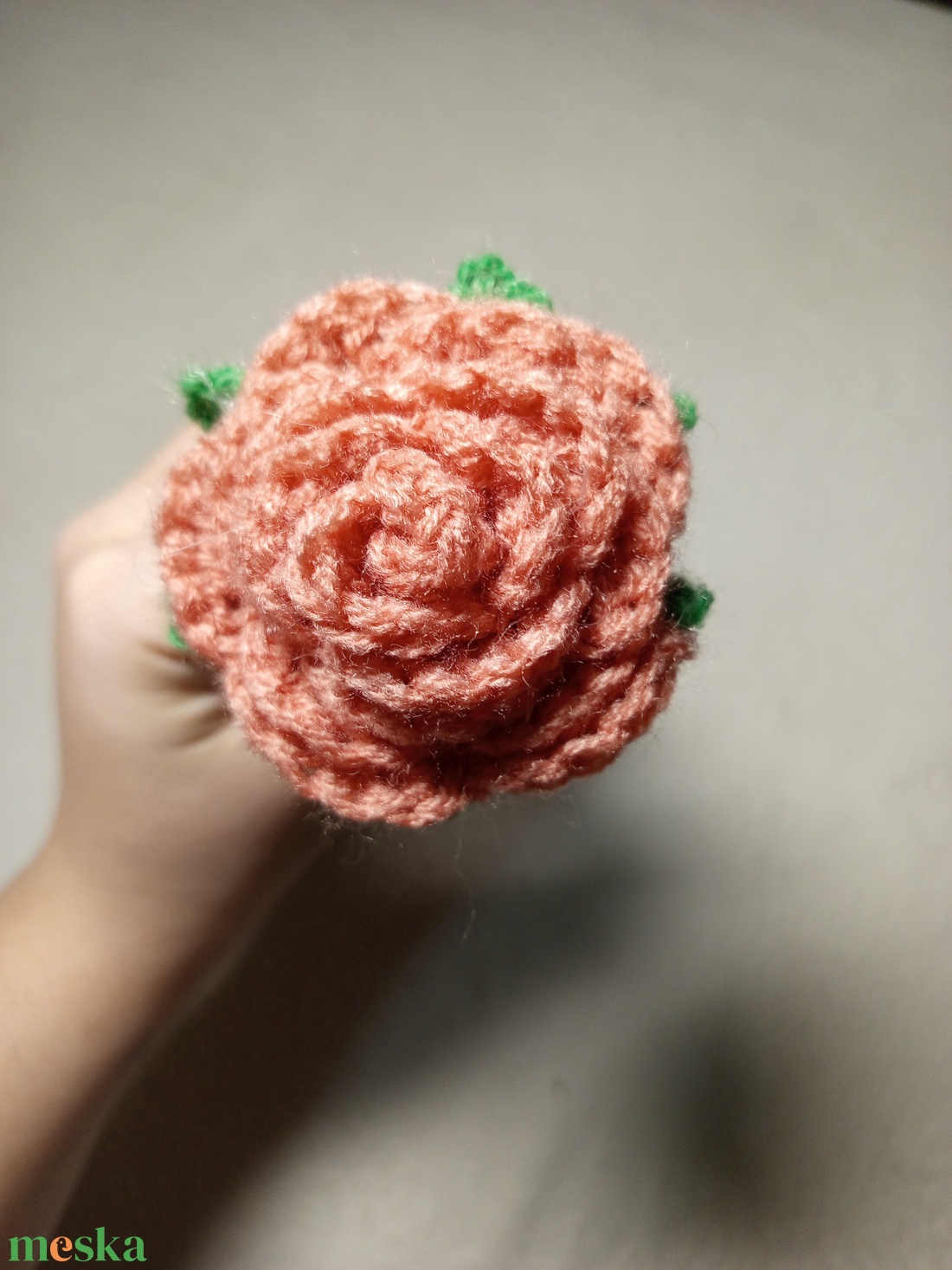 Horgolt rózsaszín rózsa szál  - otthon & életmód - dekoráció - virágdísz és tartó - csokor & virágdísz - Meska.hu