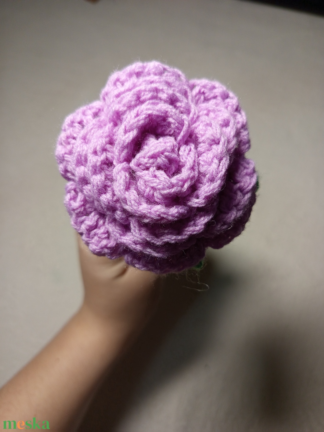 Horgolt lila rózsa szál - otthon & életmód - dekoráció - virágdísz és tartó - csokor & virágdísz - Meska.hu