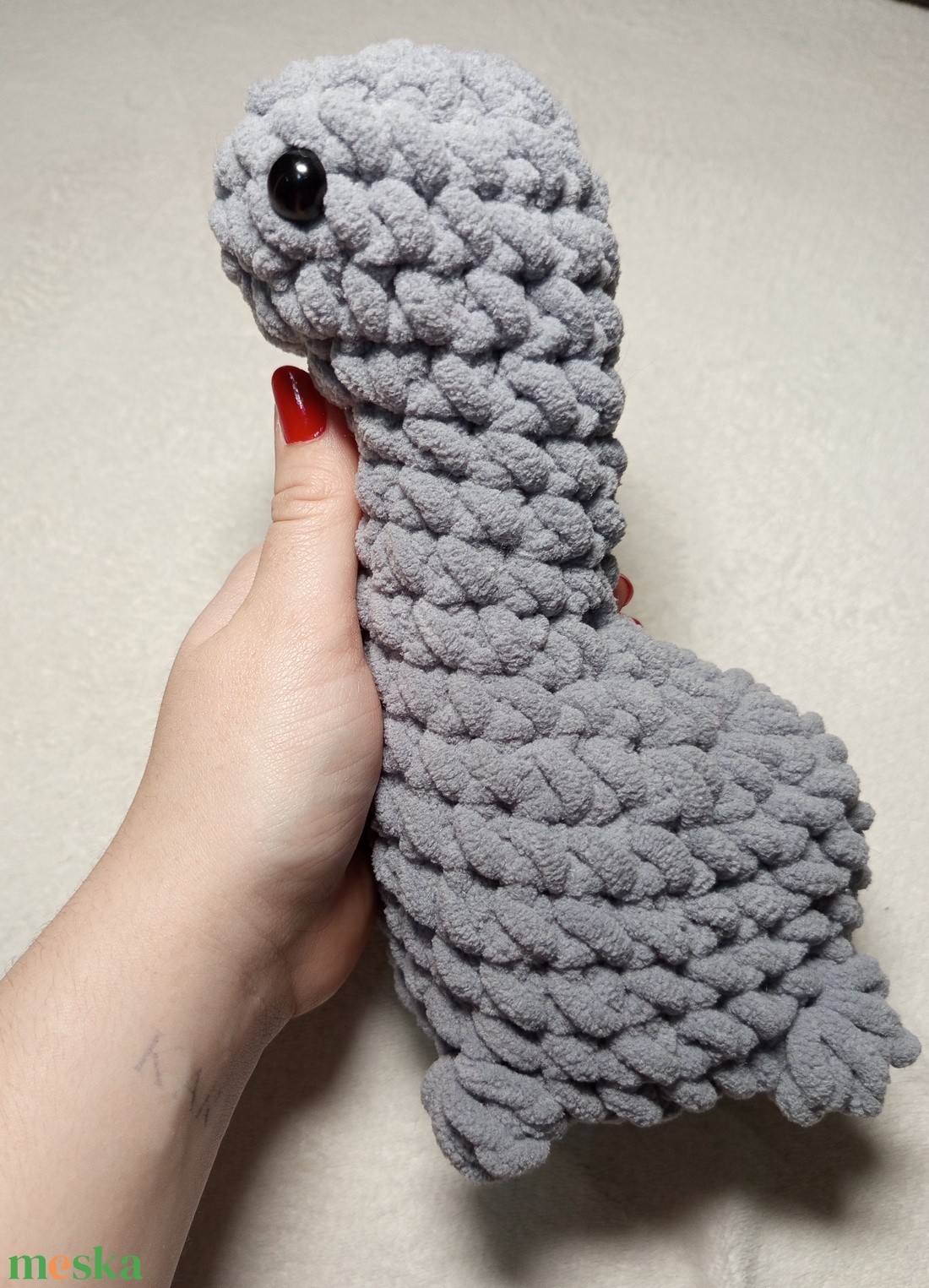 Horgolt szürke Dylan a dinó plüss  - játék & sport - plüssállat & játékfigura - plüss dínók - Meska.hu