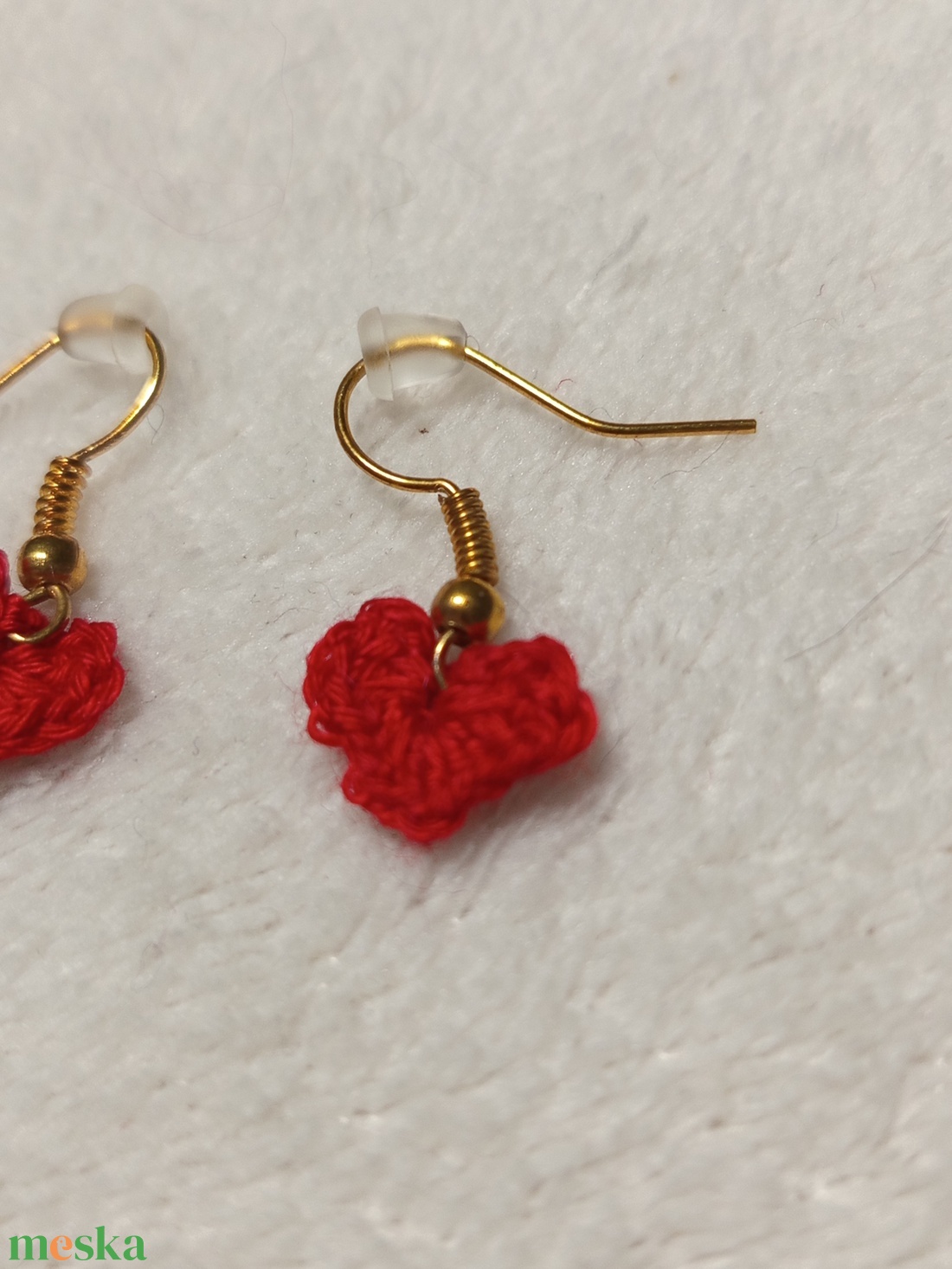 Horgolt szívecske fülbevaló bármilyen színben  - ékszer - fülbevaló - lógó fülbevaló - Meska.hu