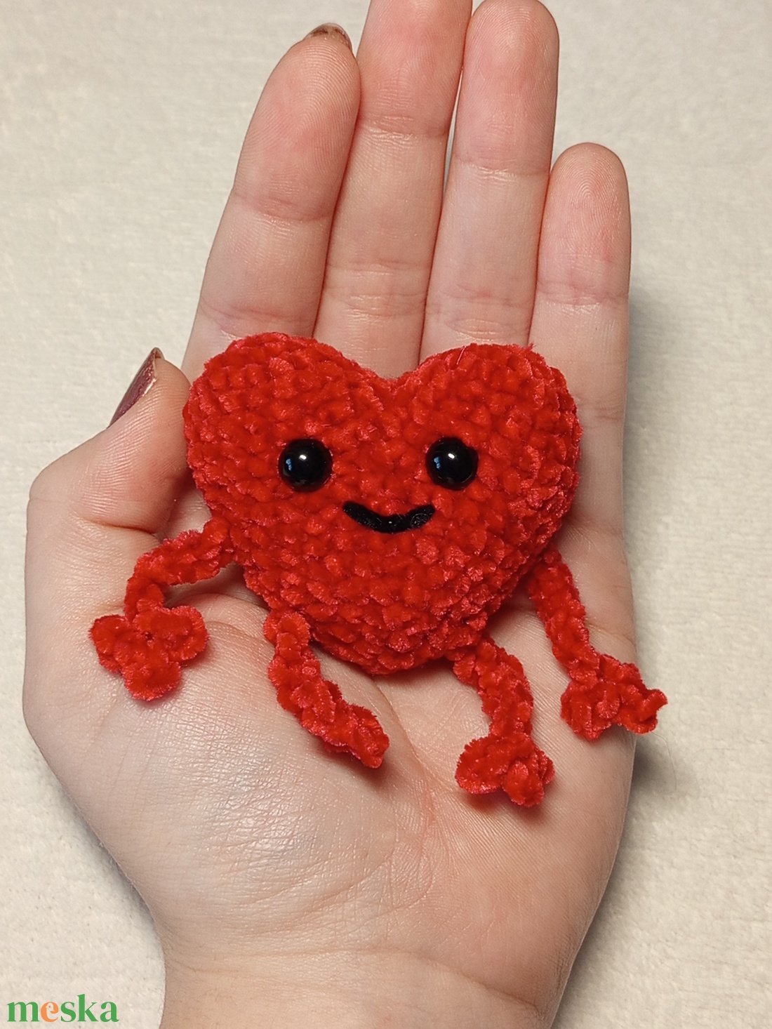 Horgolt szívecske plüss  - játék & sport - plüssállat & játékfigura - más figura - Meska.hu