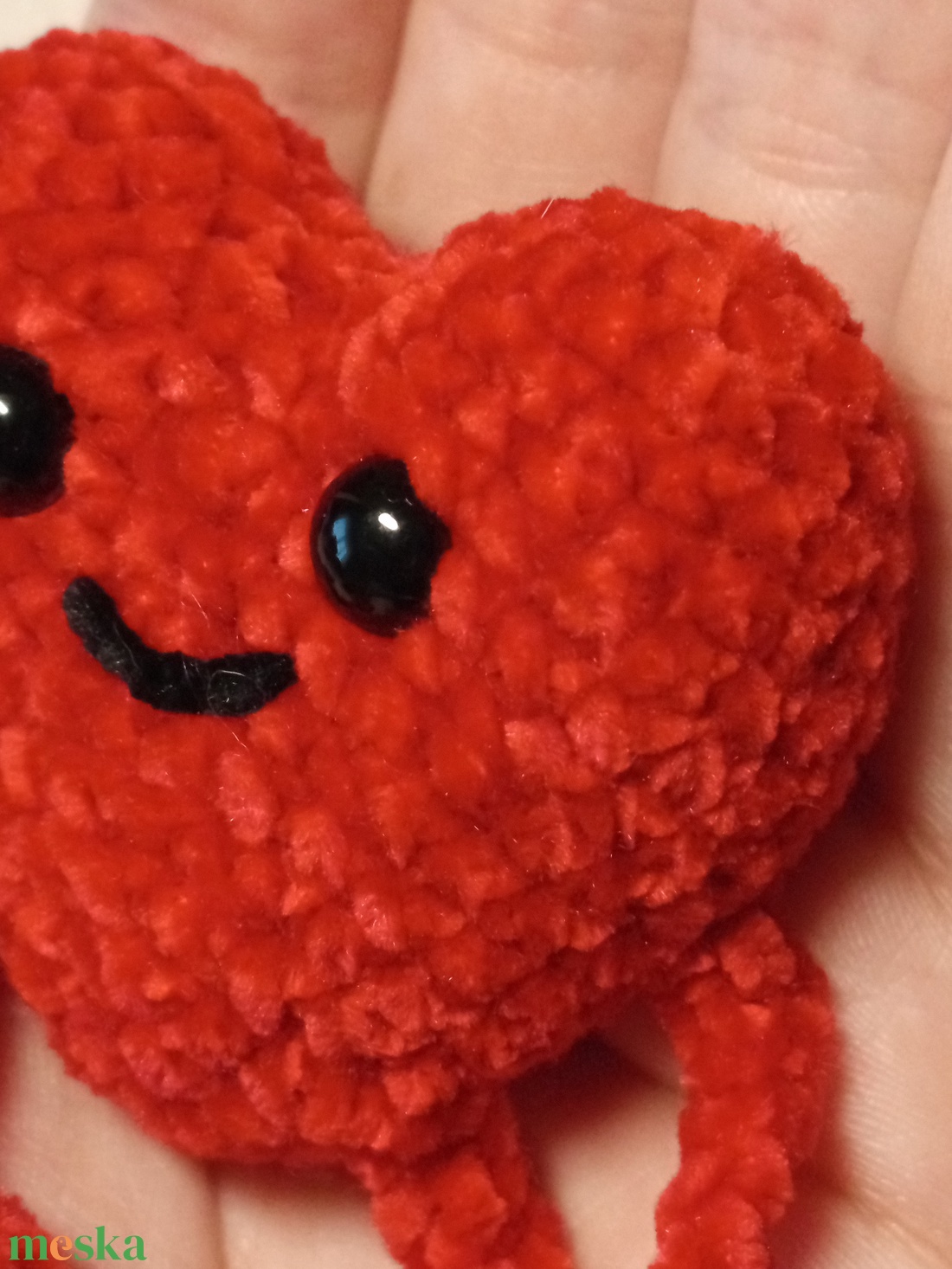 Horgolt szívecske plüss  - játék & sport - plüssállat & játékfigura - más figura - Meska.hu