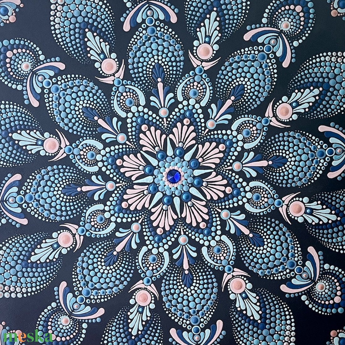 Pontozott mandala Swarovski kristállyal - átmérő 35cm - otthon & életmód - dekoráció - fali és függő dekoráció - falra akasztható dekor - Meska.hu Pontozott mandala Swarovski kristállyal - átmérő 35cm - otthon & életmód - dekoráció - fali és függő dekoráció - falra akasztható dekor - Meska.hu