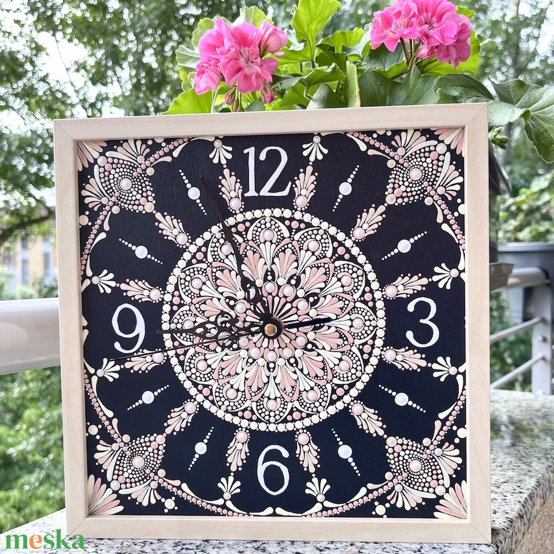 Falióra képkeretben, festett mandala mintával - 25 x 25 cm - otthon & életmód - dekoráció - fali és függő dekoráció - falióra & óra - Meska.hu Falióra képkeretben, festett mandala mintával - 25 x 25 cm - otthon & életmód - dekoráció - fali és függő dekoráció - falióra & óra - Meska.hu
