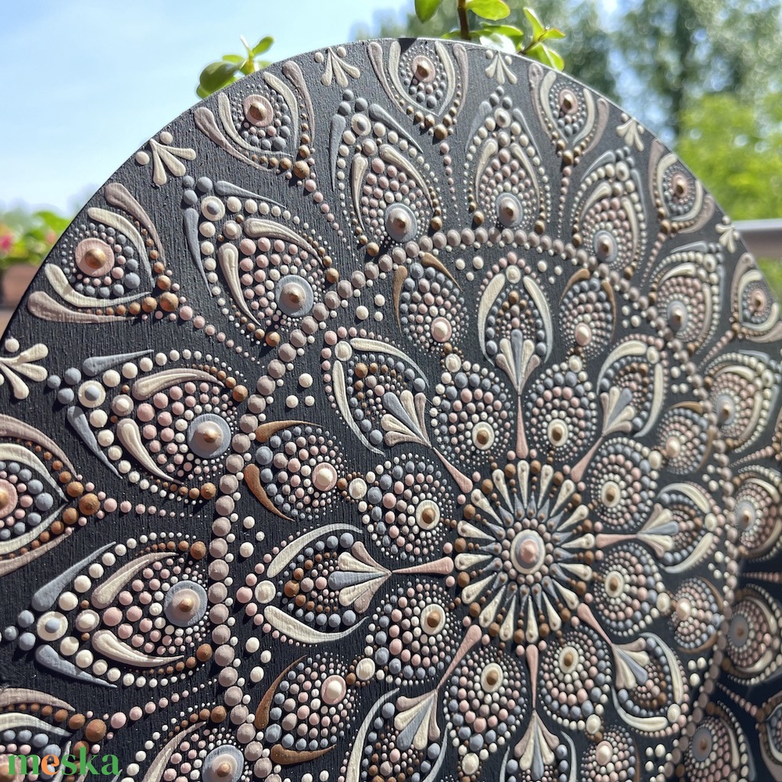 Pontozott mandala - átmérő 30cm - otthon & életmód - dekoráció - fali és függő dekoráció - falra akasztható dekor - Meska.hu Pontozott mandala - átmérő 30cm - otthon & életmód - dekoráció - fali és függő dekoráció - falra akasztható dekor - Meska.hu