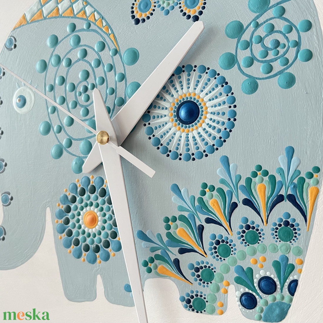 Elefánt festett falióra, átmérő 35 cm - otthon & életmód - dekoráció - fali és függő dekoráció - falióra & óra - Meska.hu