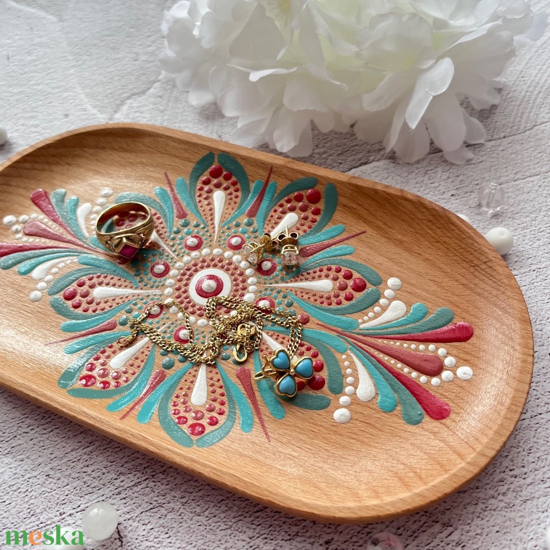 Vörös és türkiz ékszertartó fatálka / fatálca, ovális - ékszer - ékszerszett - Meska.hu Vörös és türkiz ékszertartó fatálka / fatálca, ovális - ékszer - ékszerszett - Meska.hu