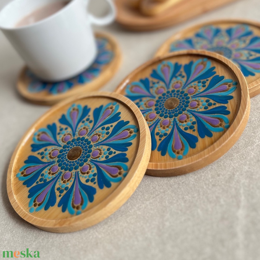 Mandala mintás bambusz poháralátét szett kézzel festett, kék-lila hangulatban - otthon & életmód - konyhafelszerelés, tálalás - tálalás - tányér- és poháralátét - Meska.hu Mandala mintás bambusz poháralátét szett kézzel festett, kék-lila hangulatban - otthon & életmód - konyhafelszerelés, tálalás - tálalás - tányér- és poháralátét - Meska.hu