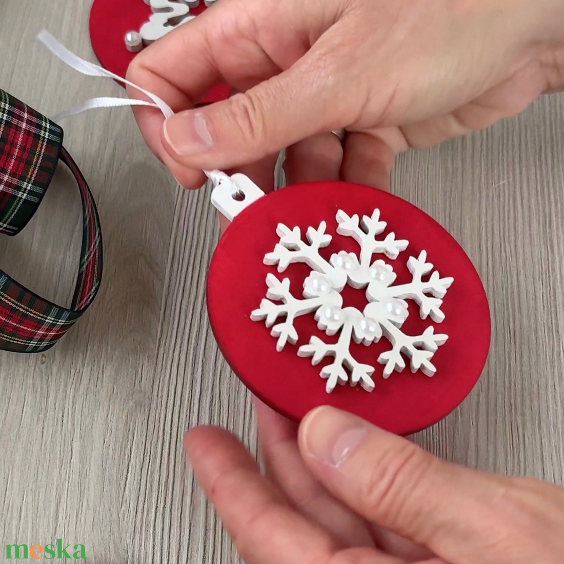 DIY 4 db hópelyhes karácsonyfadísz - diy (csináld magad) - egységcsomag - Meska.hu DIY 4 db hópelyhes karácsonyfadísz - diy (csináld magad) - egységcsomag - Meska.hu