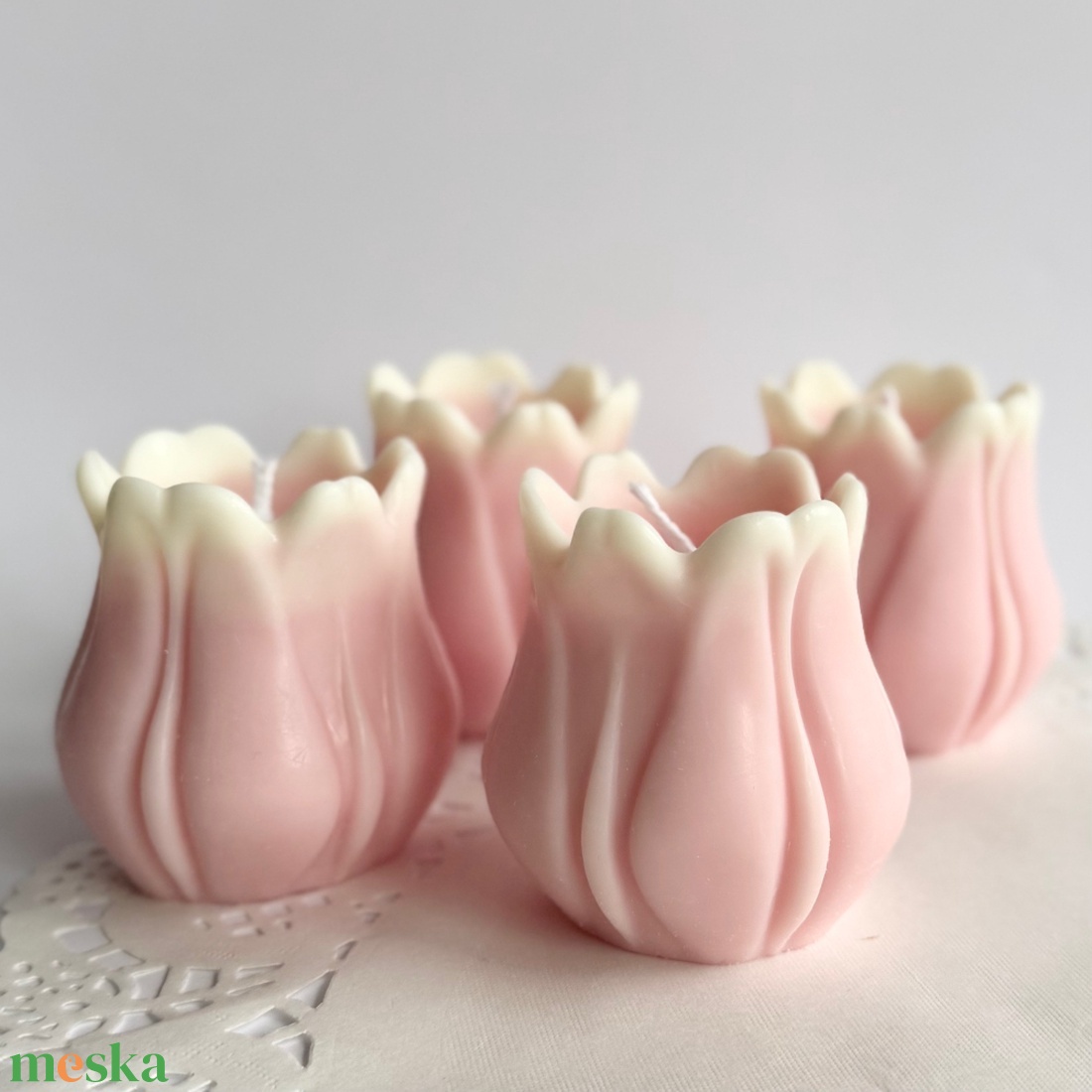 Kézműves szójaviasz tulipán gyertya válogatás (4 db) díszdobozban - Babarózsaszín - otthon & életmód - gyertya, illat, aroma - gyertya - Meska.hu