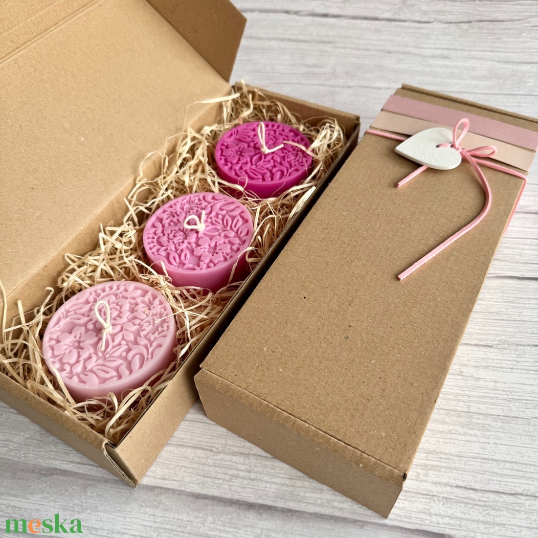 Kézműves szójaviasz gyertya válogatás (3 db) díszdobozban  Málna árnyalatok - otthon & életmód - gyertya, illat, aroma - gyertya - Meska.hu