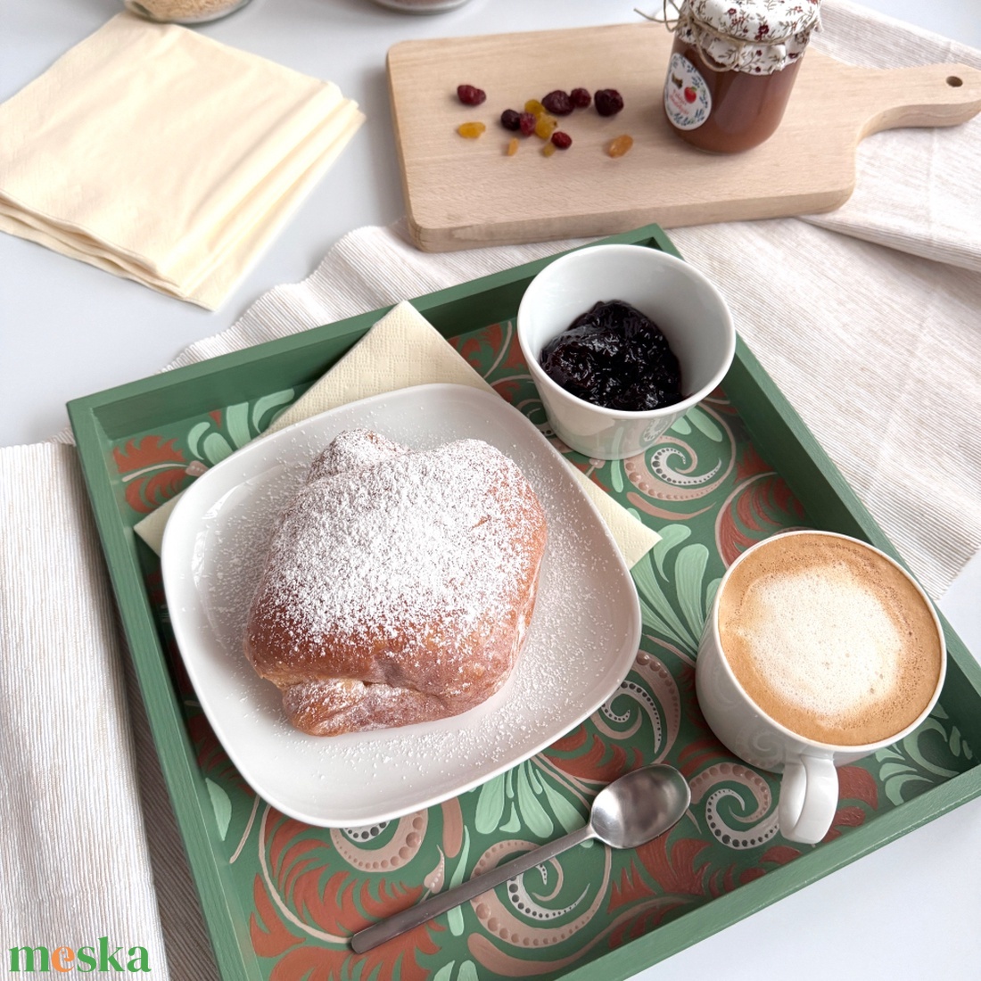 Olívazöld indás dísztálca � Kézzel festett fa kínáló (30x30 cm) - otthon & életmód - konyhafelszerelés, tálalás - tálalás - tálca - Meska.hu