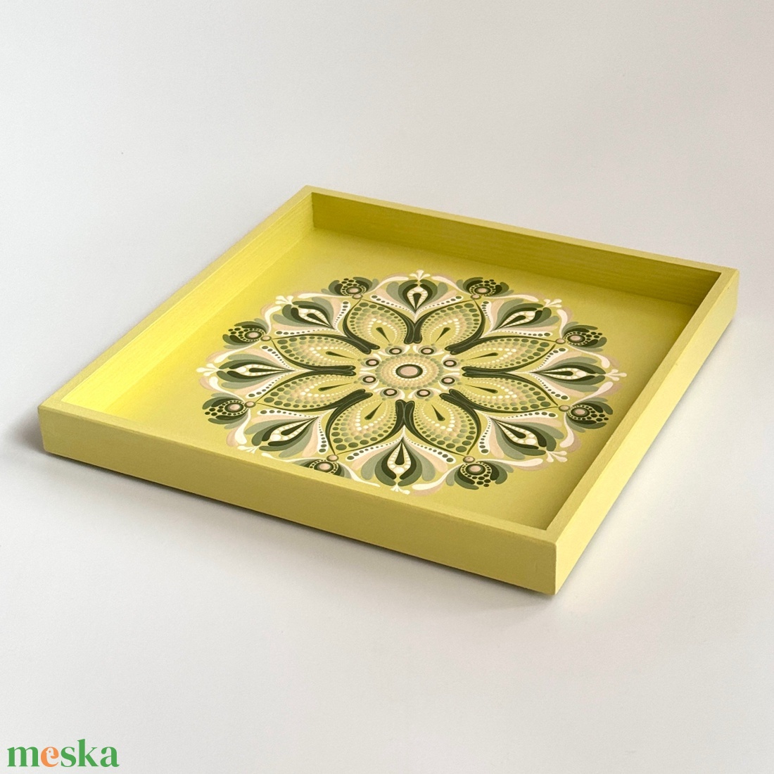 Lime sárga mandala dísztálca � kézzel festett fa dekoráció 30�30 cm - otthon & életmód - konyhafelszerelés, tálalás - tálalás - tálca - Meska.hu