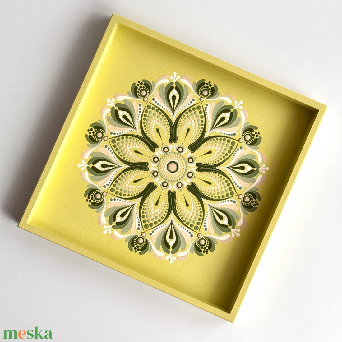 Lime sárga mandala dísztálca � kézzel festett fa dekoráció 30�30 cm - otthon & életmód - konyhafelszerelés, tálalás - tálalás - tálca - Meska.hu