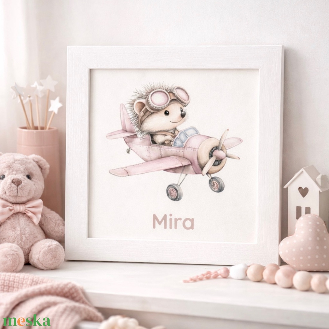 Repülős süni babaszoba falikép fehér keretben névvel 25x25 - baba - mama - babaszoba dekoráció - babaszoba kép - Meska.hu
