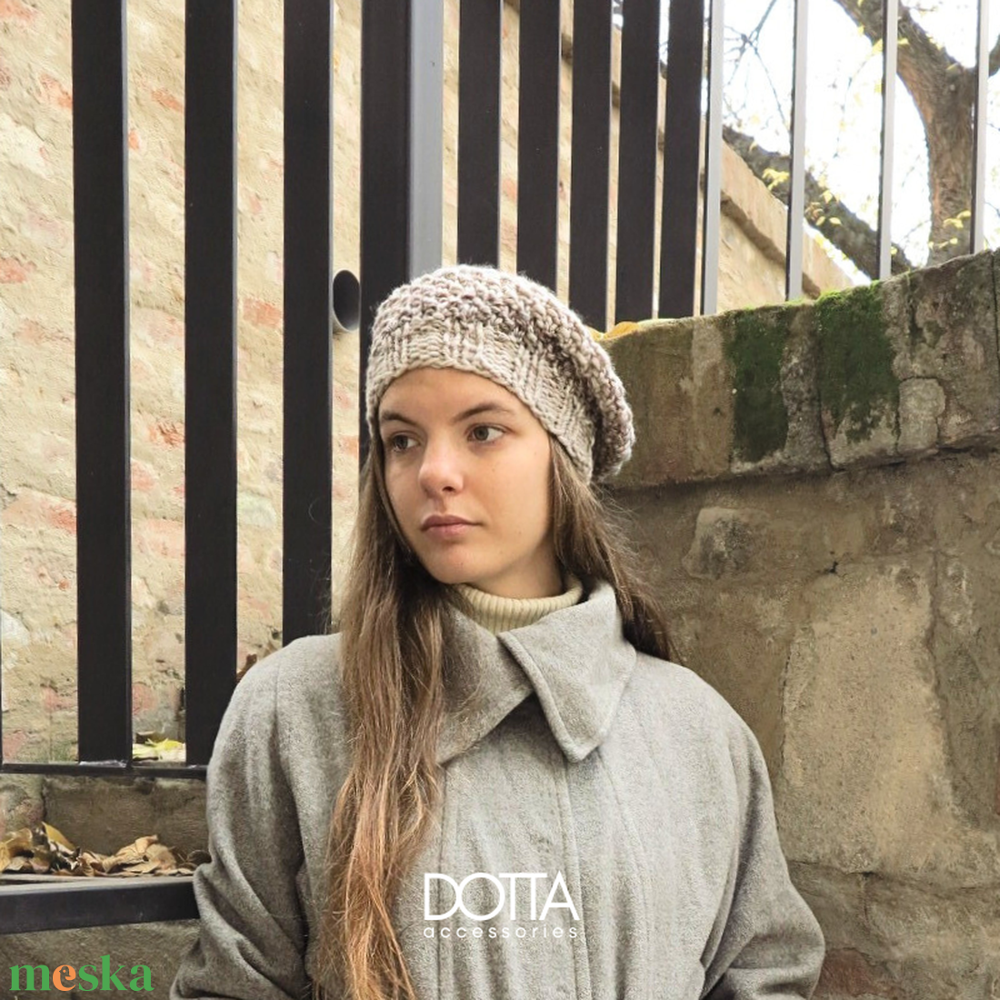 Barett svájci sapka - téli meleg puha gyapjús fonalból kötött - vílágos színben rendelhető - ruha & divat - sál, sapka, kendő - sapka - Meska.hu