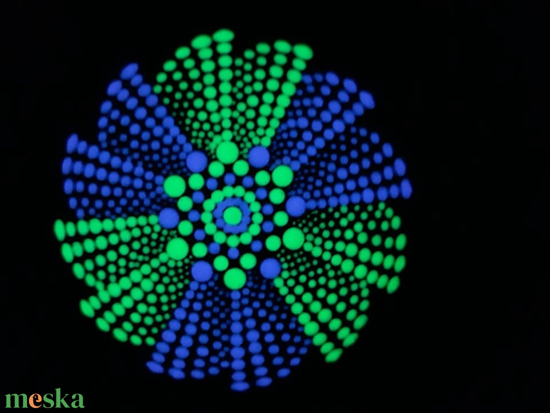 Sötétben világító mandala festés - otthon & életmód - dekoráció - spiritualitás - mandala - Meska.hu Sötétben világító mandala festés - otthon & életmód - dekoráció - spiritualitás - mandala - Meska.hu