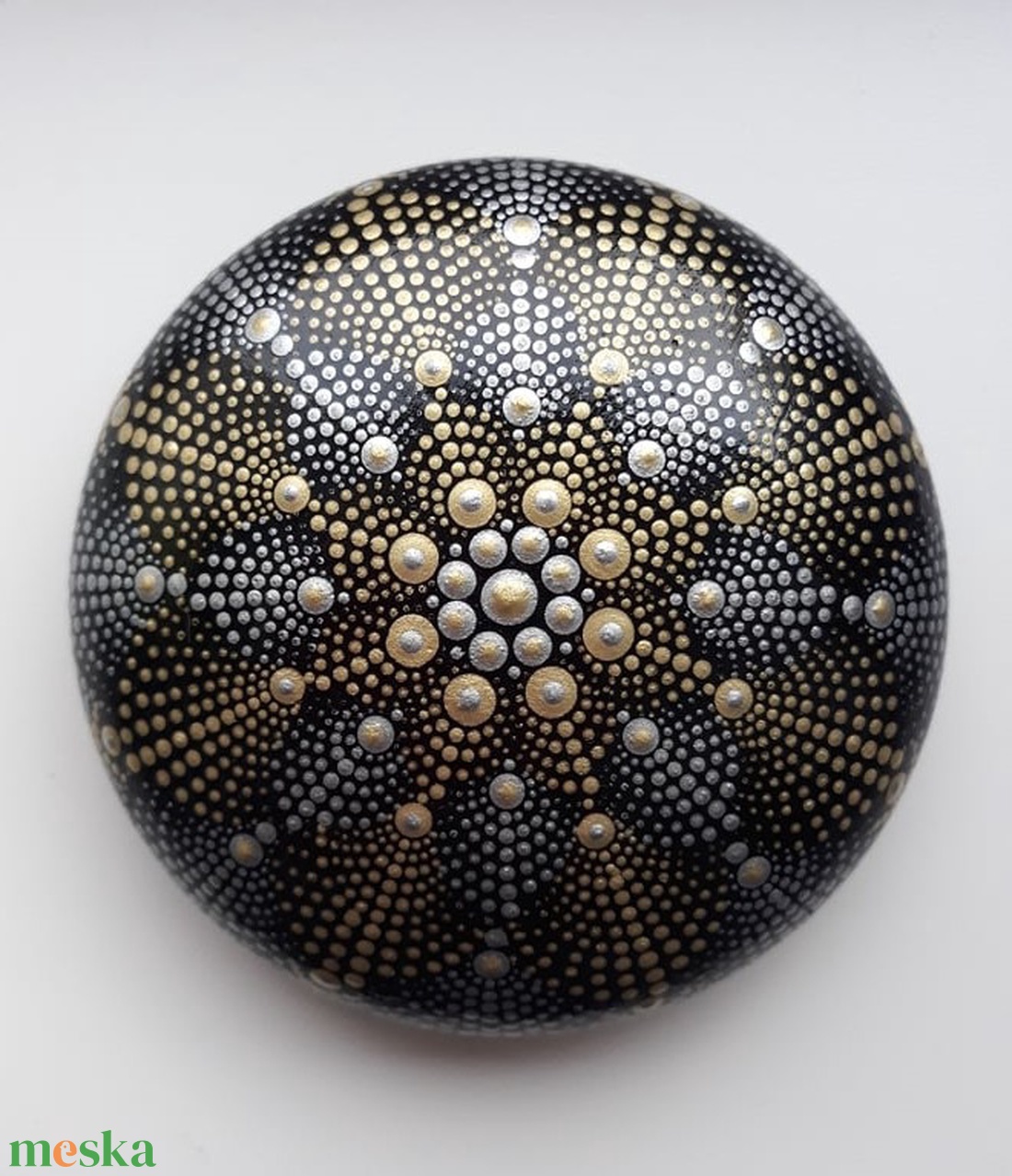 Karácsonyi ezüst-arany színű pontozott mandala - karácsony - karácsonyi lakásdekoráció - Meska.hu