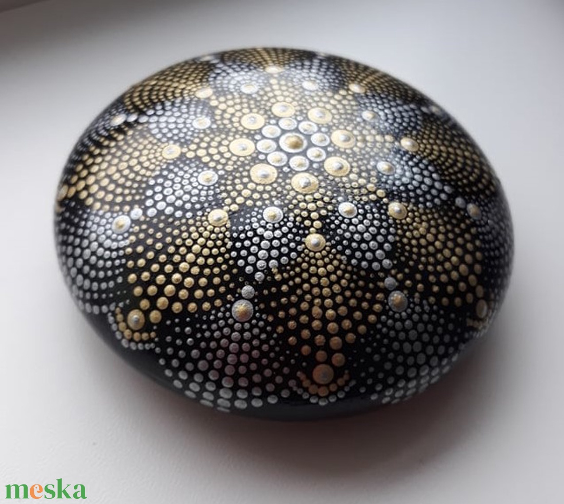 Karácsonyi ezüst-arany színű pontozott mandala - karácsony - karácsonyi lakásdekoráció - Meska.hu